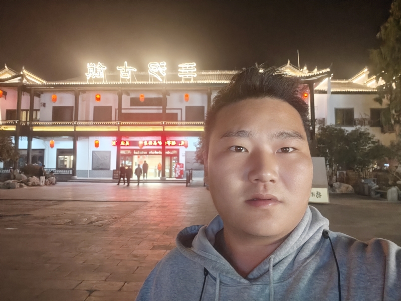 小鹿艾克的第一张照片--新乡相亲服务中心