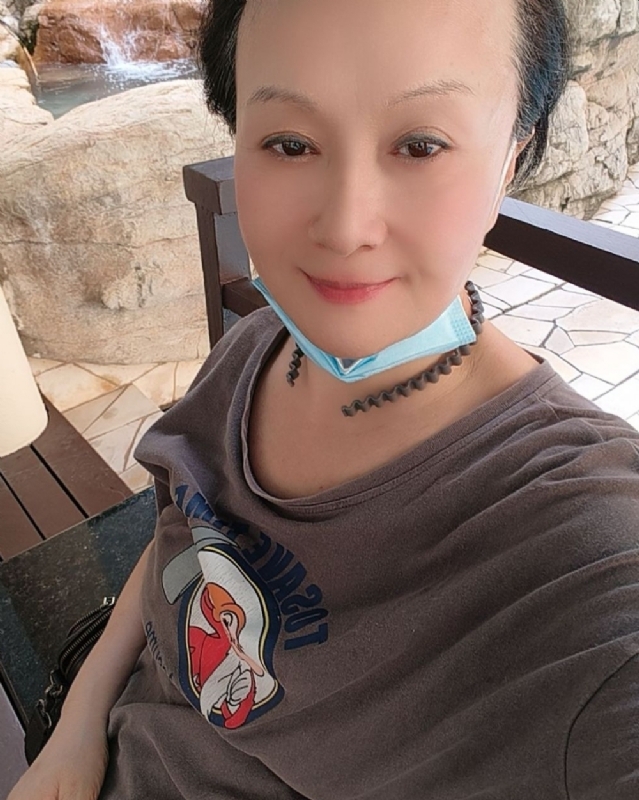 hong的第二张照片--新乡相亲服务中心