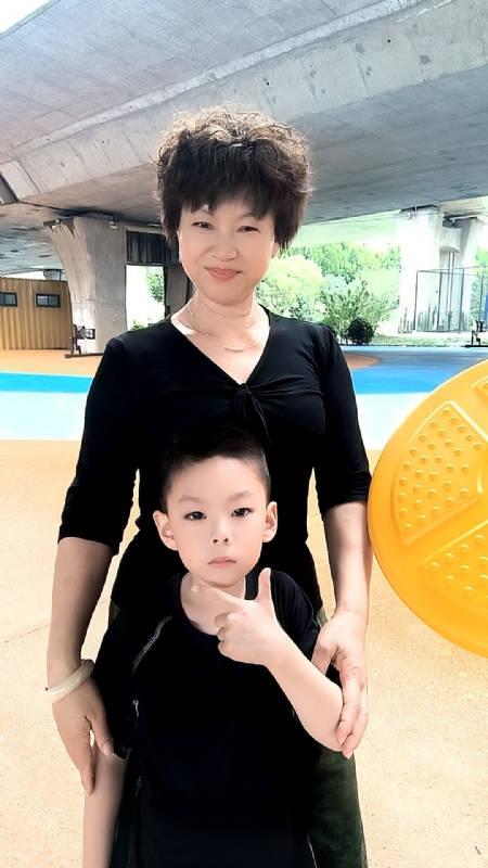 火凤凰的第一张照片--新乡相亲服务中心