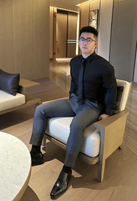 李寒外改英文可家的第一张照片--新乡相亲服务中心