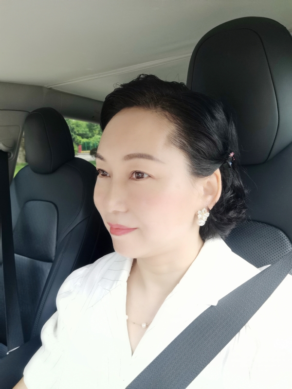艳阳天的第一张照片--新乡相亲服务中心