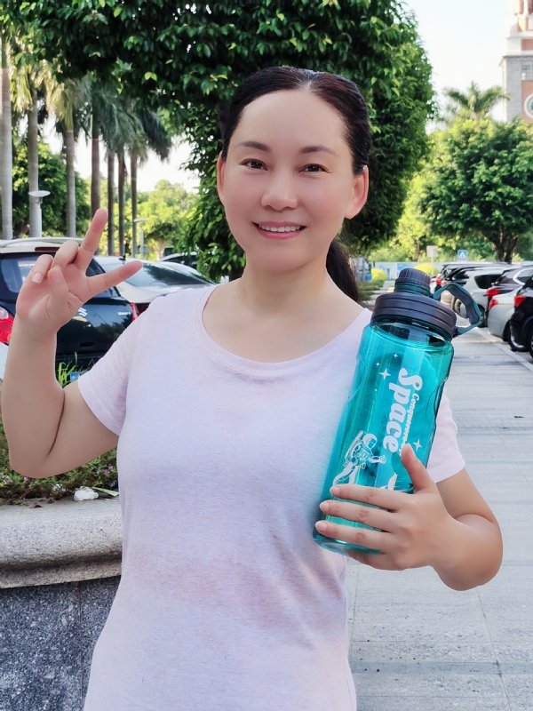 艳阳天的第三张照片--新乡相亲服务中心